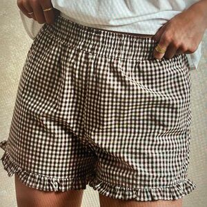Things Between - Brown Gingham Checkered Women's Shorts with Ruffle (Neuflora)